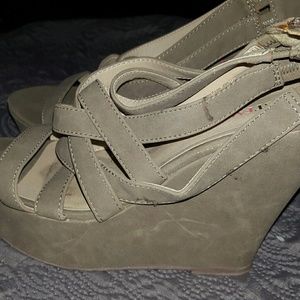 Taupe platform Wedge...
